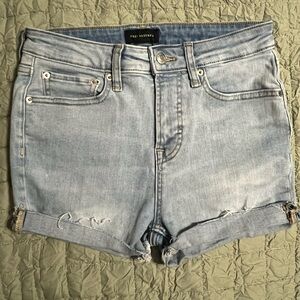 Womens free assembly denim short size 6